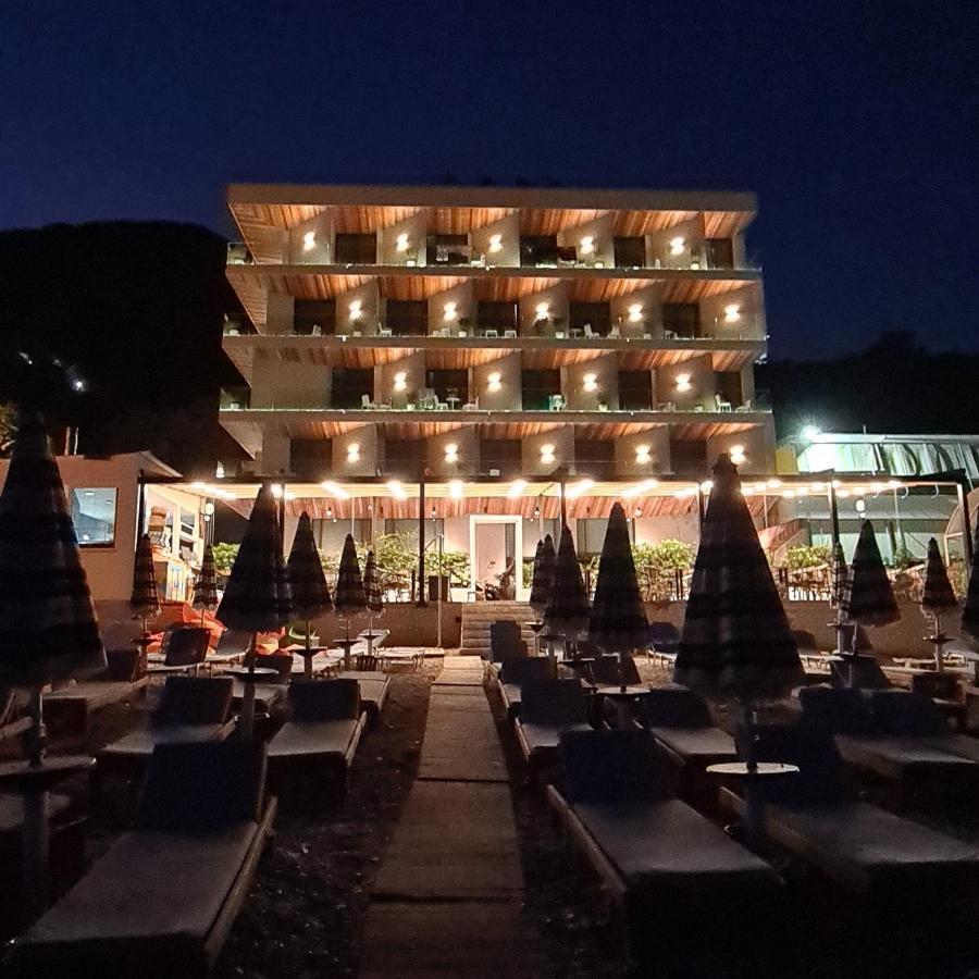 Hotel Aross Vlore Exterior photo